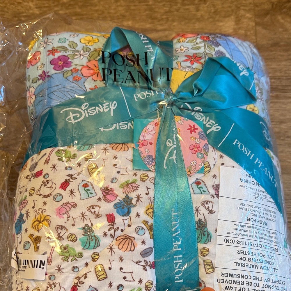 NWT Posh Peanut Princess Quilt Blanket!